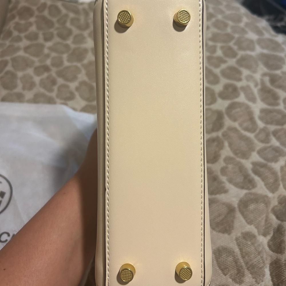 Tory Burch MINI ELEANOR SATCHEL in Crème - Picture 9 of 14